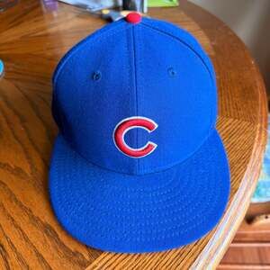 Chicago Cubs New Era 59FIFTY MLB Authentic Collection On-Field Fitted Hat Size 7